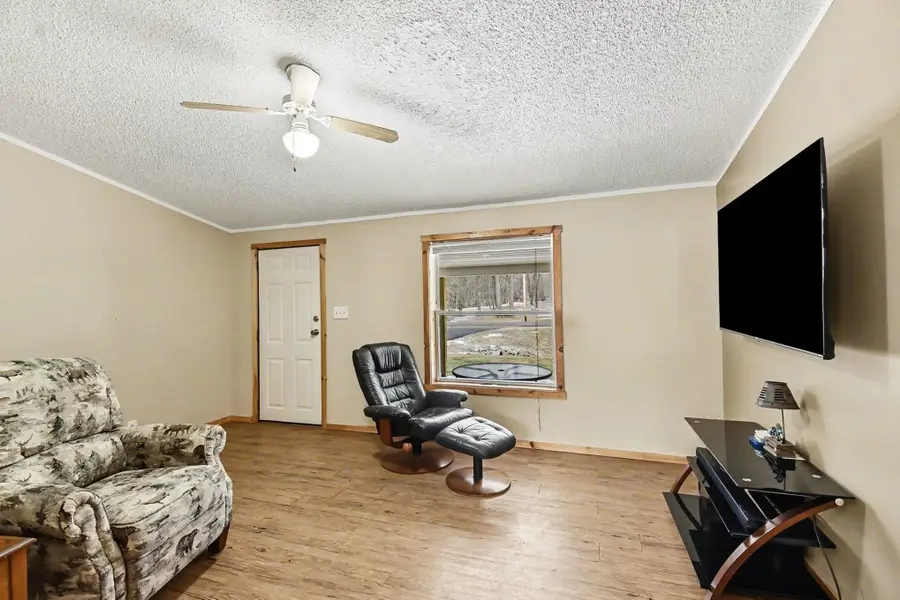 1526 E Miller Road, Midland, MI 48640 - #2