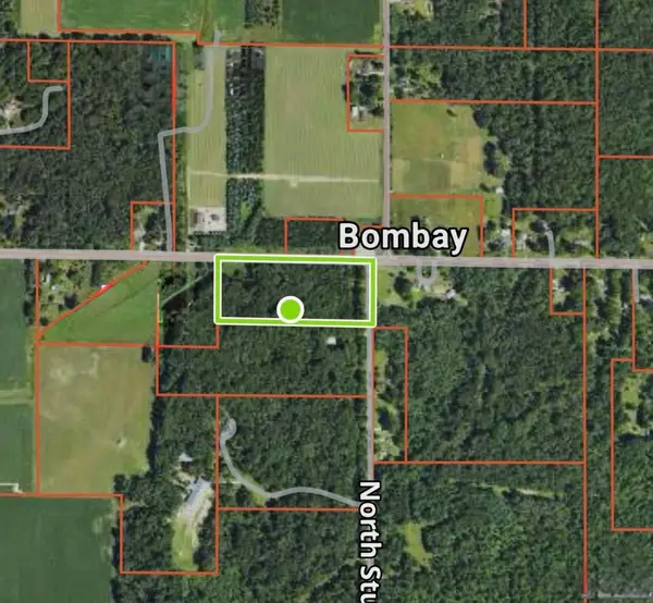 4489 N Sturgeon Road, Midland, MI 48642