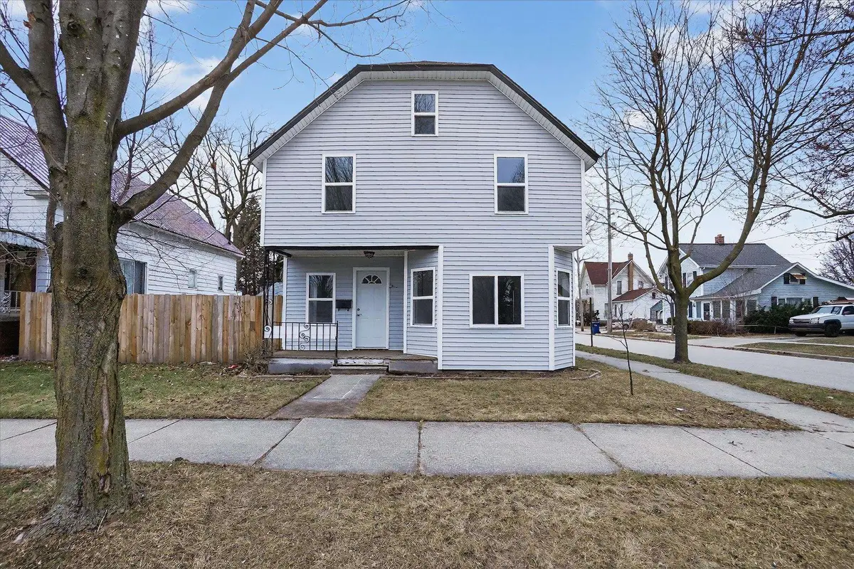 400 Fraser Street, Bay City, MI 48708 - #1