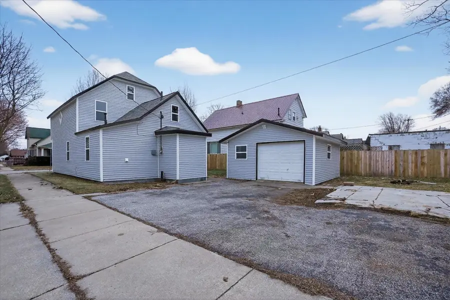 400 Fraser Street, Bay City, MI 48708 - #3