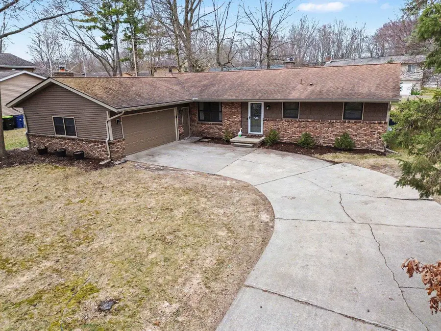 3705 Sweetbrier Terrace, Midland, MI 48642 - #3