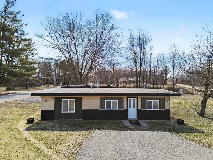 4042 Oak Drive, Beaverton, MI 48612 - #2