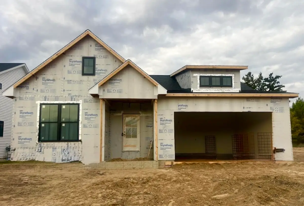 109 Brass Leaf Court, Midland, MI 48642 - #1