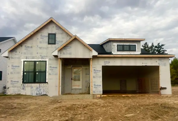 109 Brass Leaf Court, Midland, MI 48642