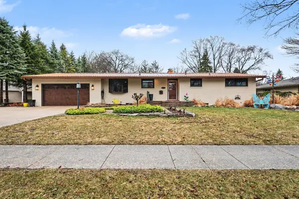 314 W Saint Andrews Road, Midland, MI 48640