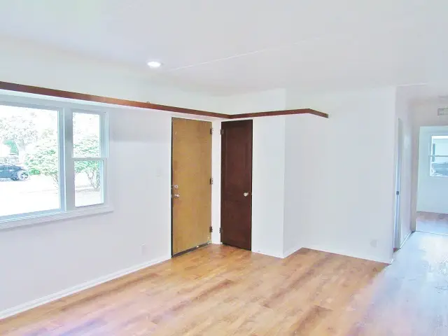 3904 Robinhood Terrace, Midland, MI 48642 - #2