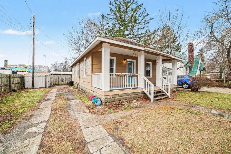 111 W Hines Street, Midland, MI 48640 - #2