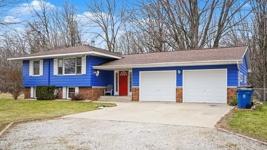 1825 E Chippewa River Road, Midland, MI 48642 - #3