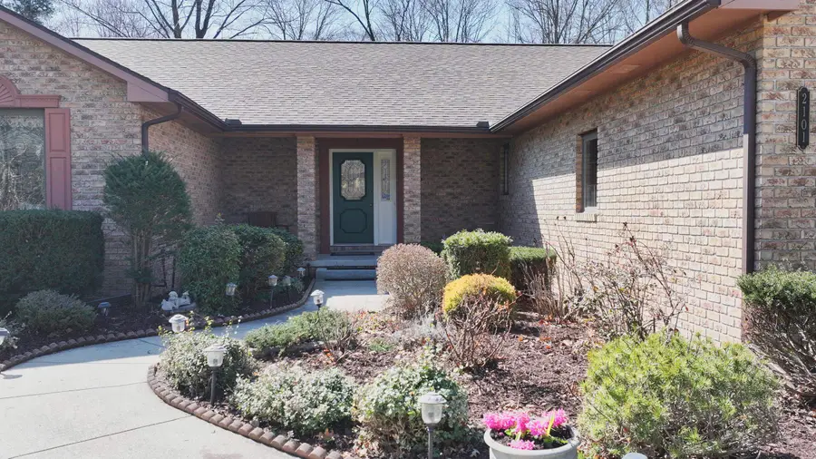 2101 Ramble Lane, Midland, MI 48640 - #2