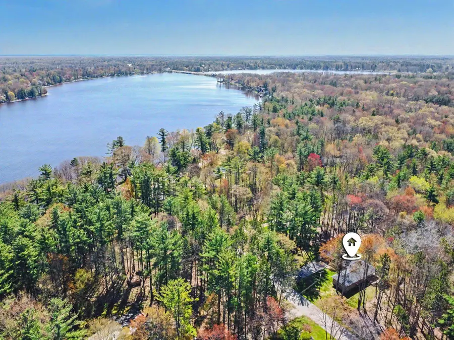547 W Peterson Drive, Sanford, MI 48657 - #3