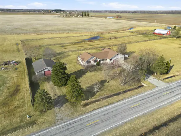 2082 W Parish Road, Midland, MI 48642