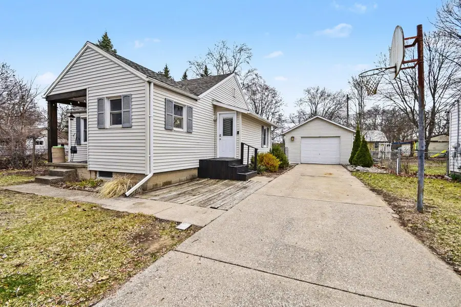 1610 Iowa St Street, Midland, MI 48642 - #2