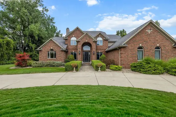 1238 W Center Road, Essexville, MI 48732