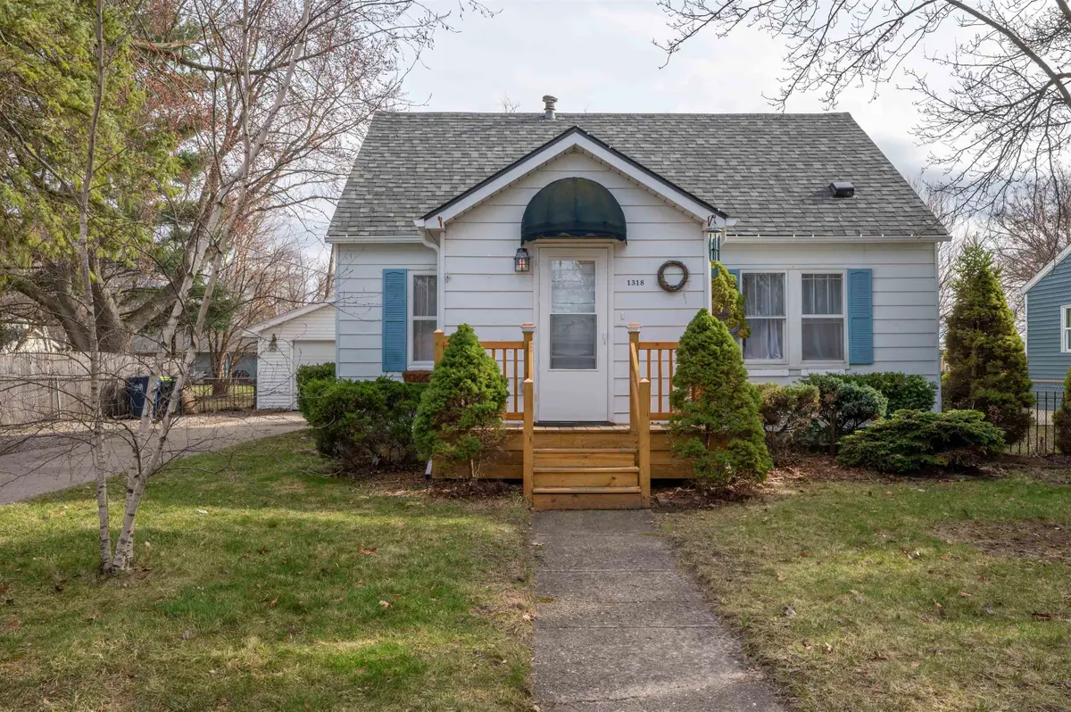 1318 E Haley Street, Midland, MI 48642 - #1