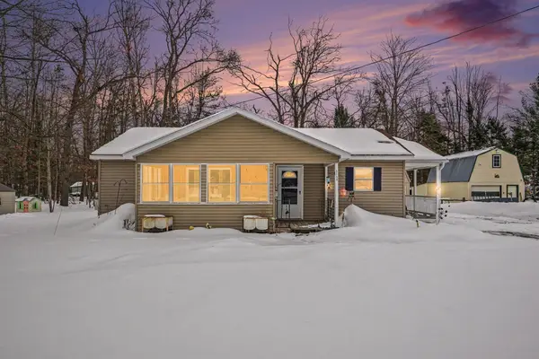 5159 Arthur Hills Road, Indian River, MI 49749