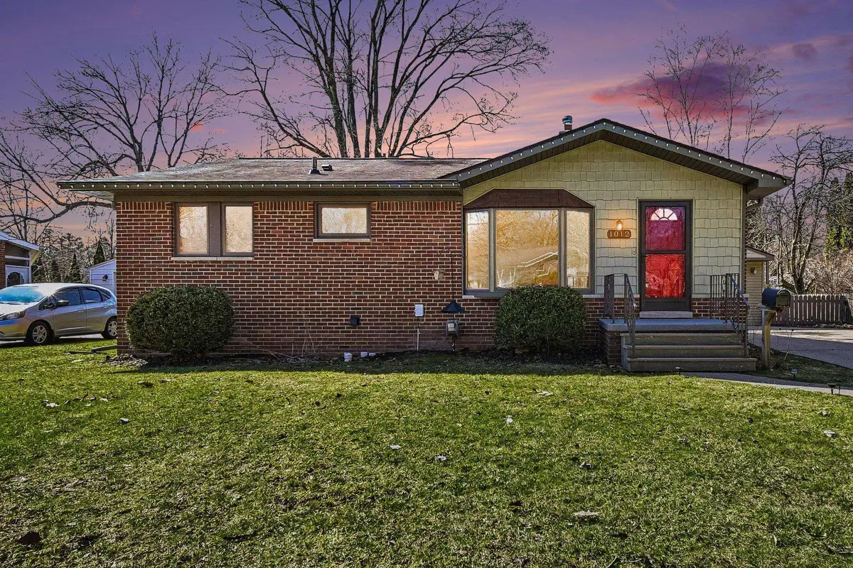 1012 E Wallen Street, Midland, MI 48642 - #1