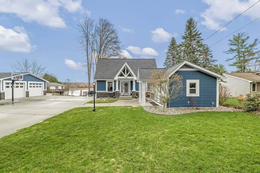 4430 N Verity Road, Sanford, MI 48657 - #2