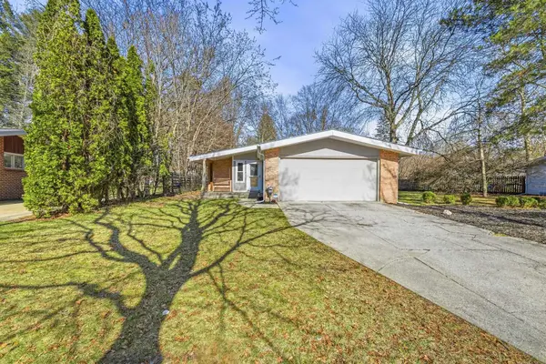 5718 Leeway Drive, Midland, MI 48640