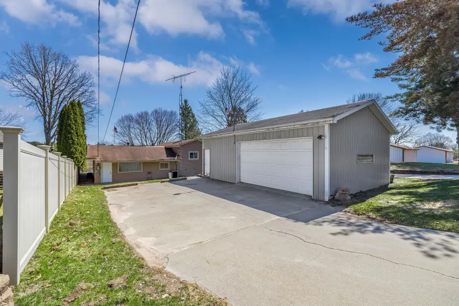 5307 Oakridge Drive, Beaverton, MI 48612 - #2