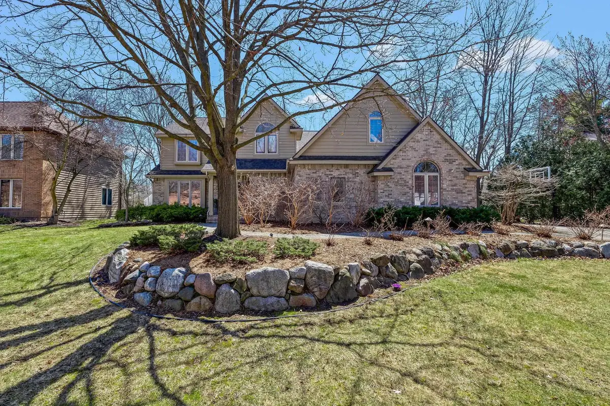 1404 Peppermill Circle, Midland, MI 48642 - #1