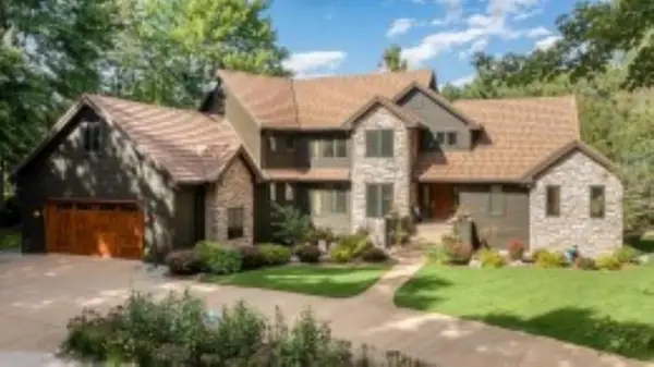 725 E Edenville Lake Road, Hope, MI 48628