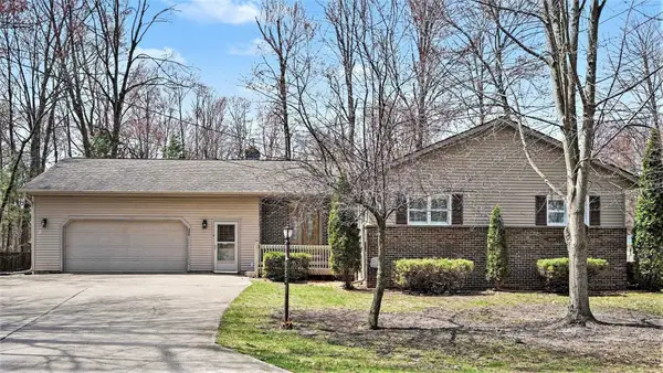 3323 Lakeside Drive, Sanford, MI 48657