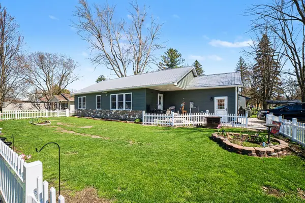 405 E Jefferson Street, Coleman, MI 48618