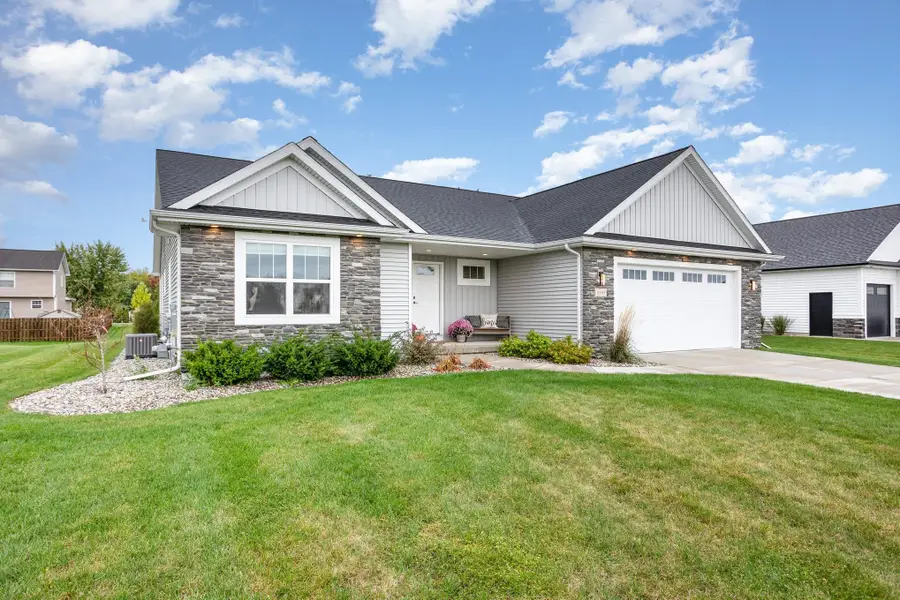 10585 Prairie View Court, Freeland, MI 48623 - #2