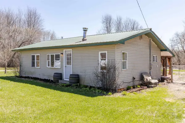645 W Badger Road, Beaverton, MI 48612
