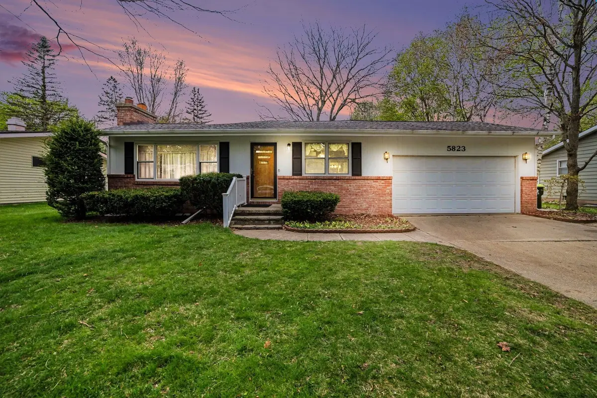 5823 Leeway Drive, Midland, MI 48640 - #1