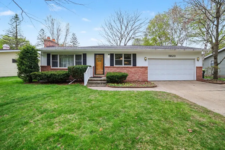 5823 Leeway Drive, Midland, MI 48640 - #2