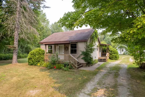 4370 N Eastman Road, Midland, MI 48642
