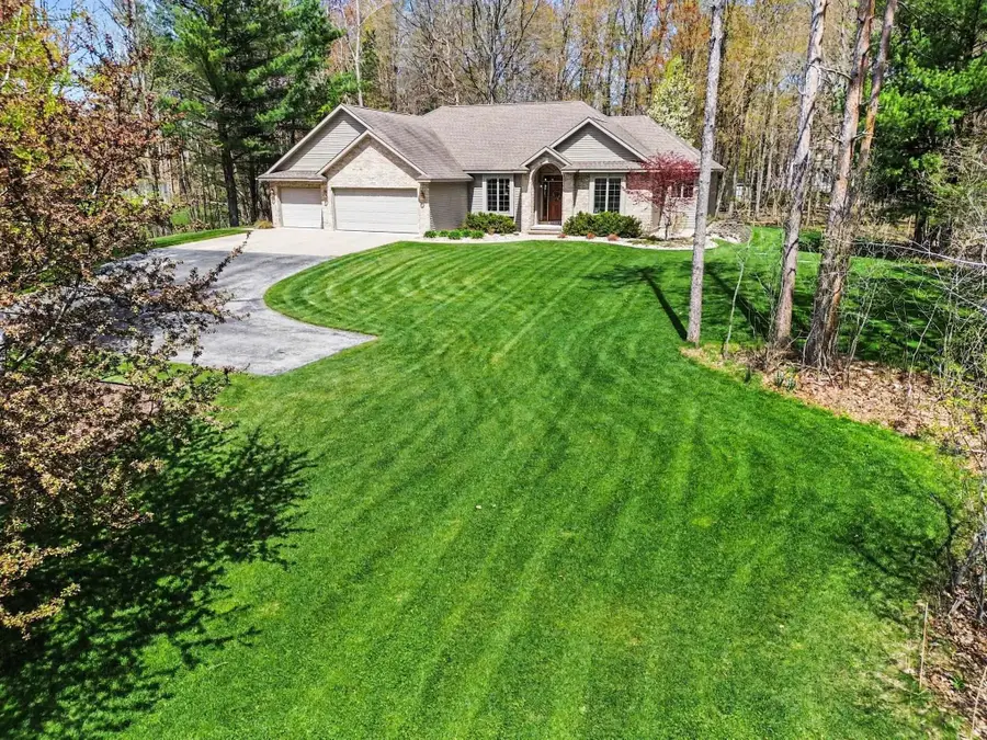 3895 E Letts Road, Midland, MI 48642 - #2