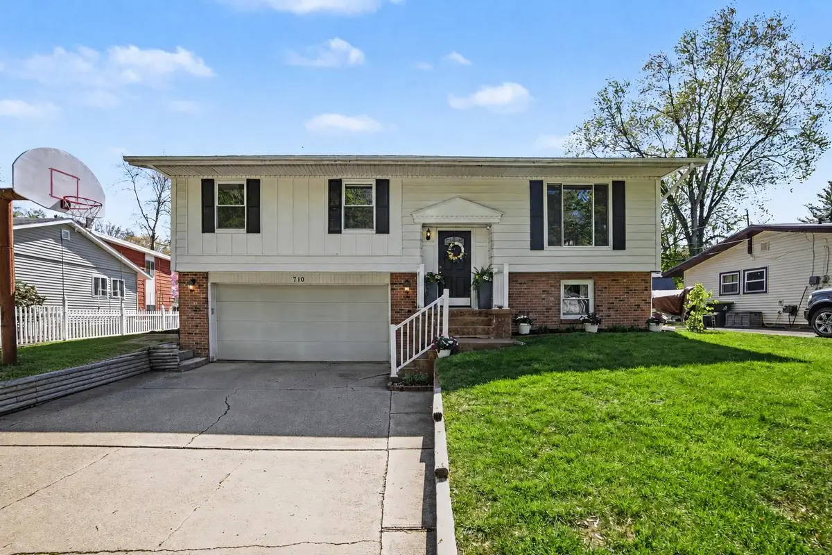 710 Kenny Court, Midland, MI 48640 - #1