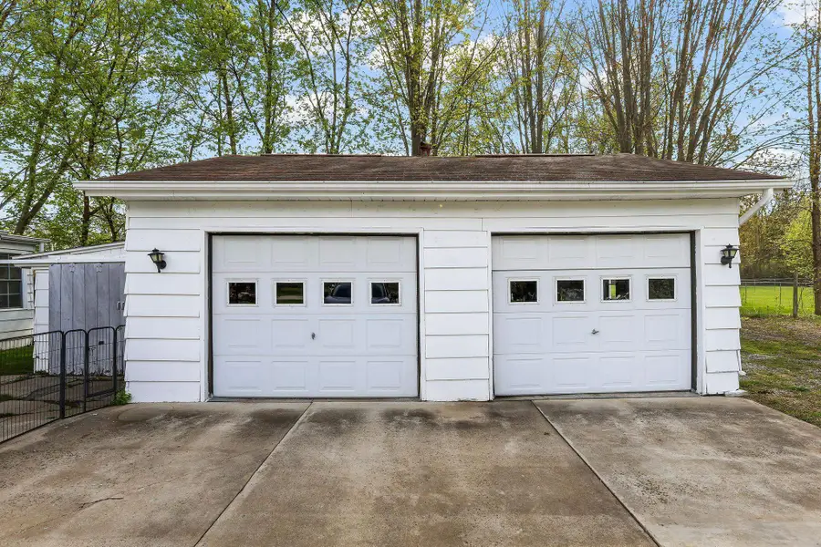 4765 N Raymond Road, Midland, MI 48642 - #2