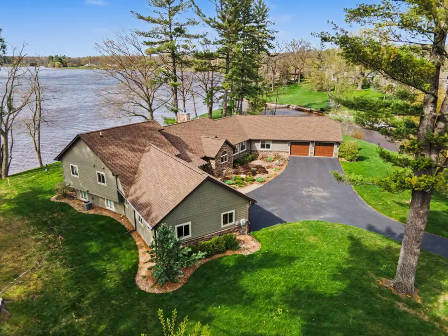 4589 N Island Drive, Sanford, MI 48657 - #2