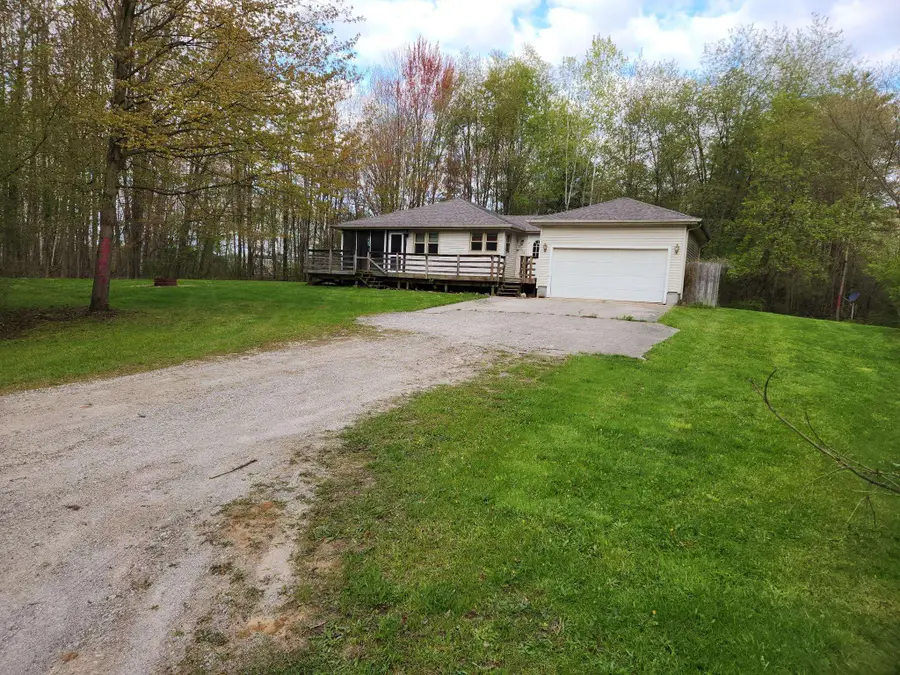 5929 N Water Road, Sanford, MI 48657 - #2