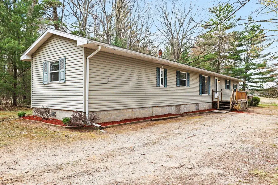 4610 Poplar Drive, Beaverton, MI 48612 - #3