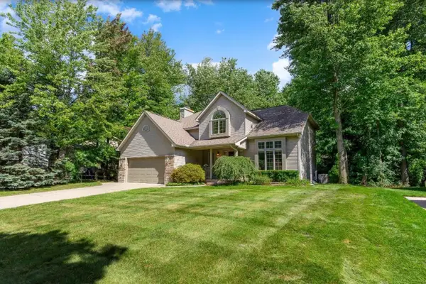 5022 Redfern Circle, Midland, MI 48642