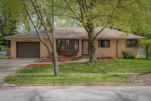 4414 Hampshire Street, Midland, MI 48640