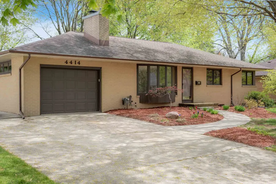 4414 Hampshire Street, Midland, MI 48640 - #2