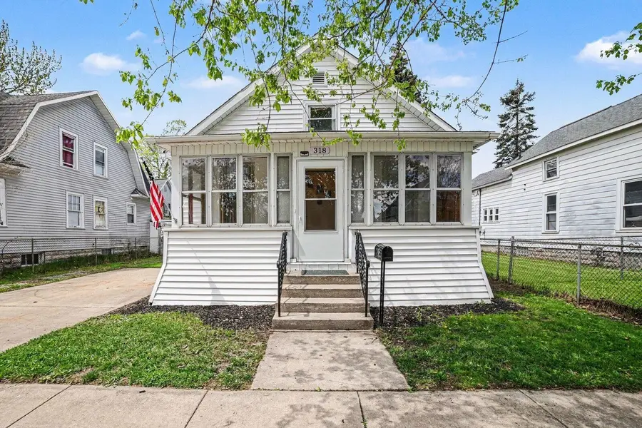 318 Fraser Street, Bay City, MI 48706 - #2
