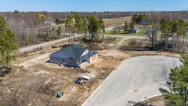 3205 Apple Ridge Court, Midland, MI 48642