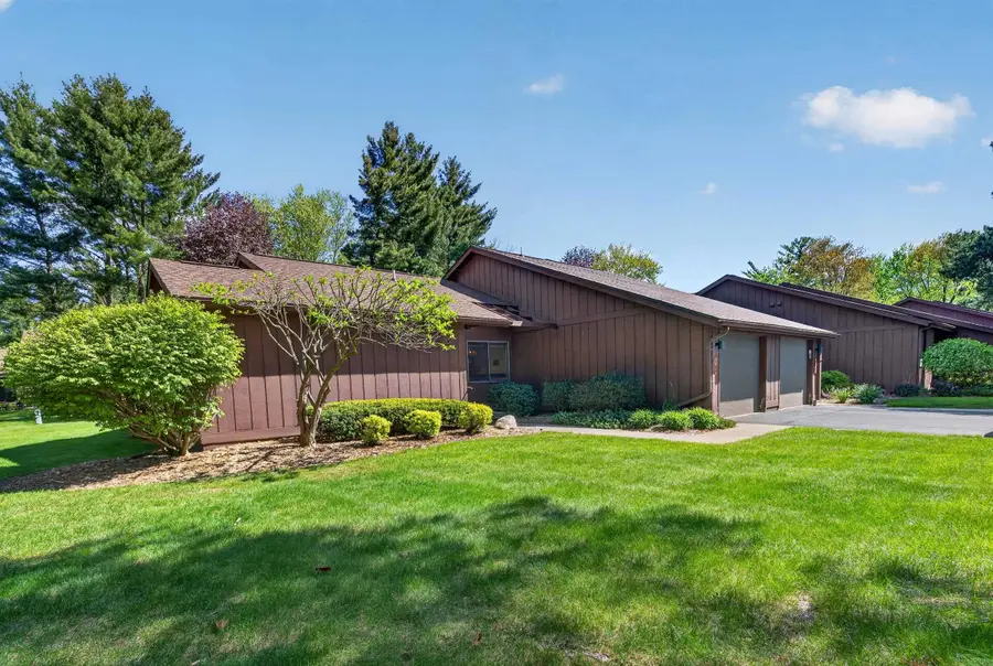 5011 Grandview Circle, Midland, MI 48640 - #2
