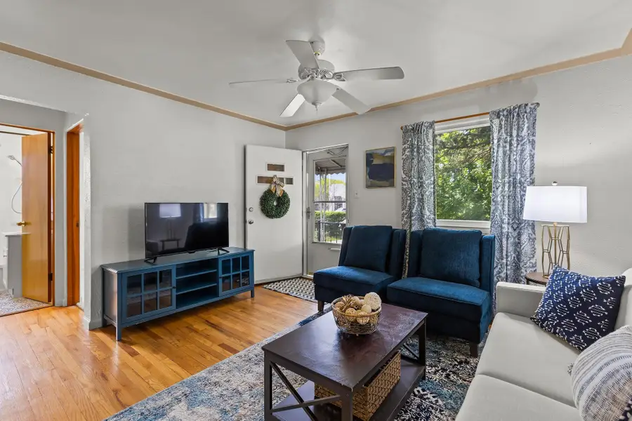 1105 S Jefferson Street, Bay City, MI 48708 - #2