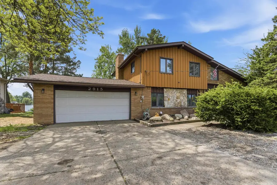 2915 W Walton Boulevard, Waterford, MI 48329 - #2