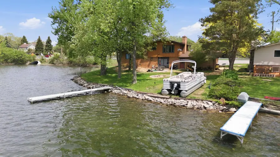 2915 W Walton Boulevard, Waterford, MI 48329 - #3