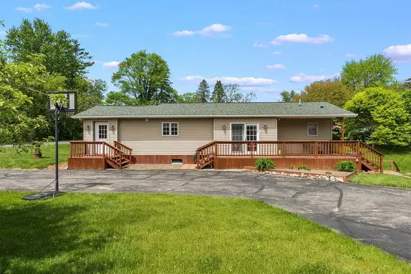 4943 E River Road, Freeland, MI 48623