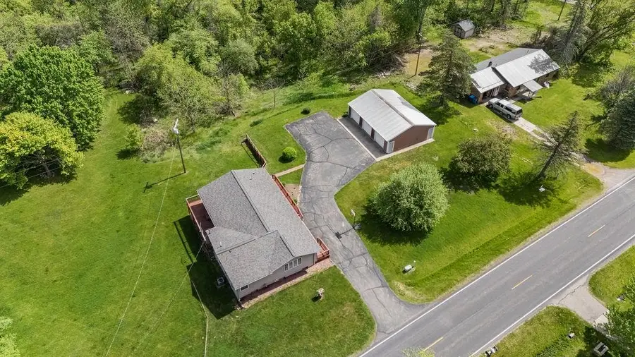 4943 E River Road, Freeland, MI 48623 - #2