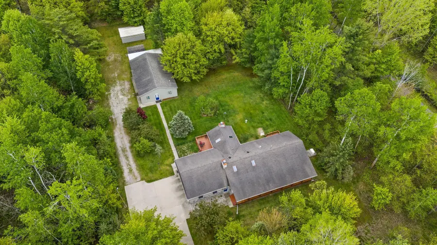 2700 N Five Mile Road, Midland, MI 48642 - #2